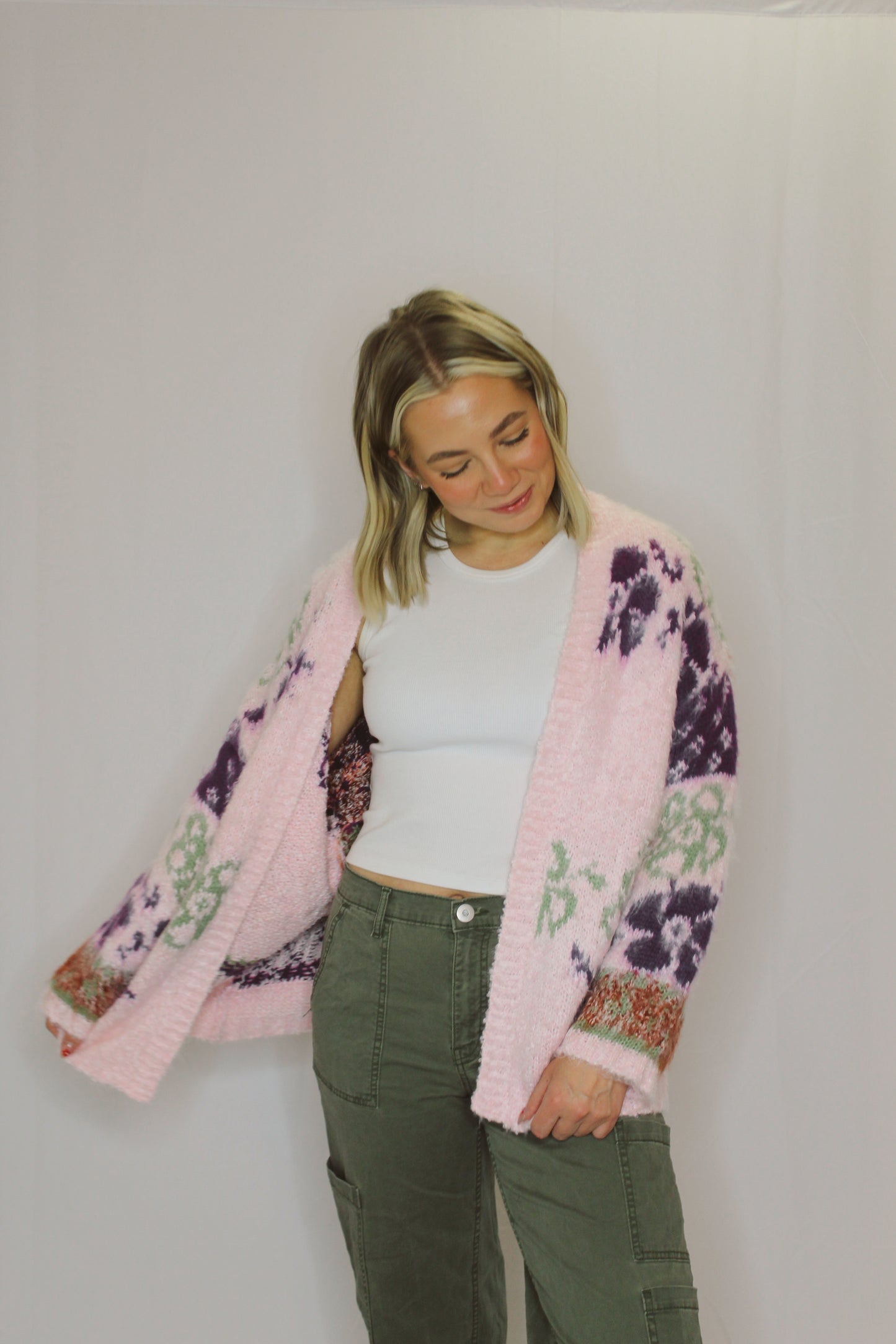 Cool Girl Floral Cardigan